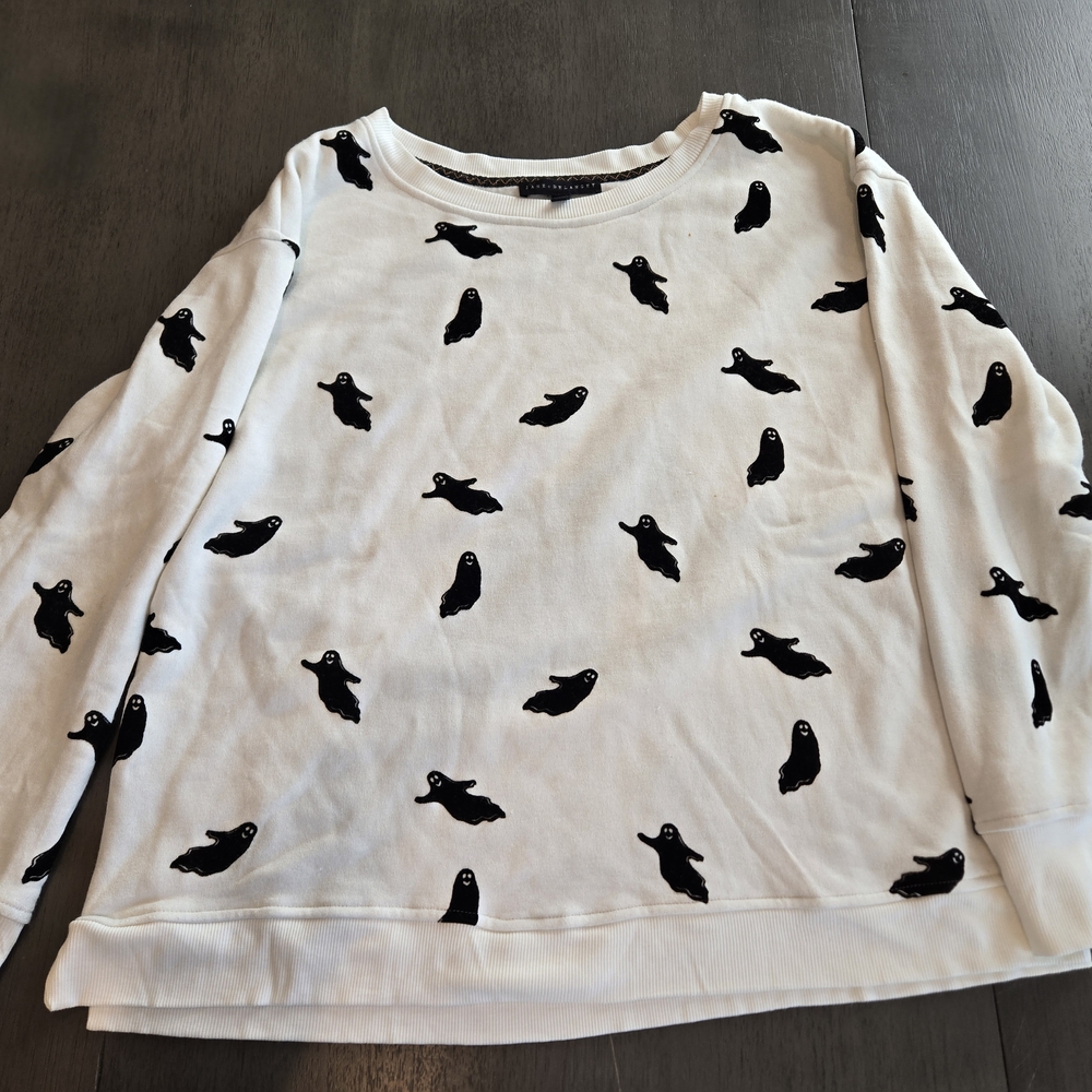 Jane + Delancey Cozy White Sweatshirt